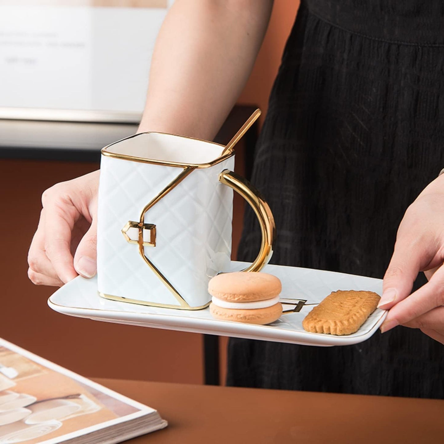 YnsfreeCeramic Purse Coffee Mugs Set Tea Cup Unique Bag shaped mug and Saucer Set with Spoon and Saucer For Women Thanksgiving Christmas Gifts (Blue)