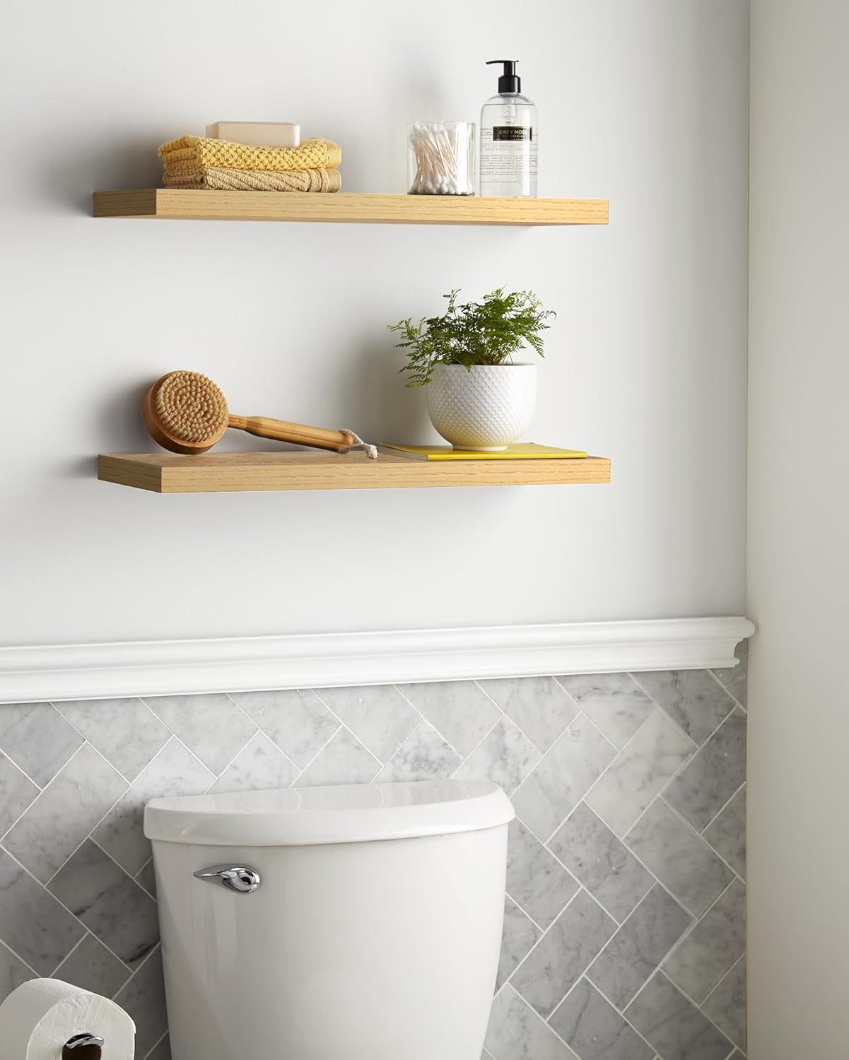 BAYKA Floating Shelves, 22.5" Rustic Wood Wall Mounted Shelves Bathroom, Bedroom, Living Room, Kitchen, Hanging Shelf for Books/Storage/Decor (Oak-Toned,Set of 2)