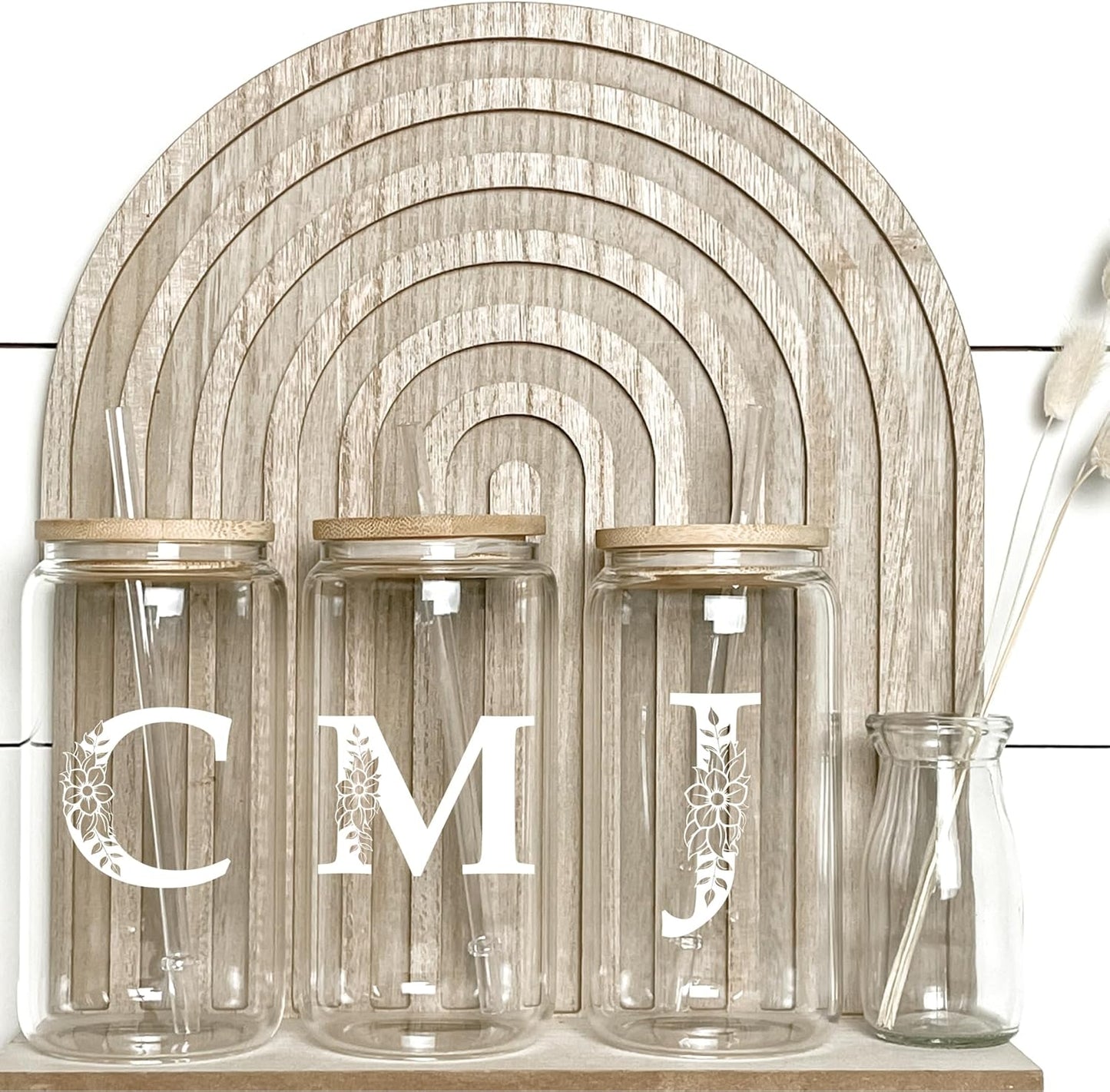 Personalized Gifts for Women, Monogrammed Glass Cups with Lids and Straws, Custom Tumbler, Cute Customized Mug, Aesthetic Stuff, Initial Iced Coffee Cup, Drinking Glasses, Birthday Teacher Gifts, W