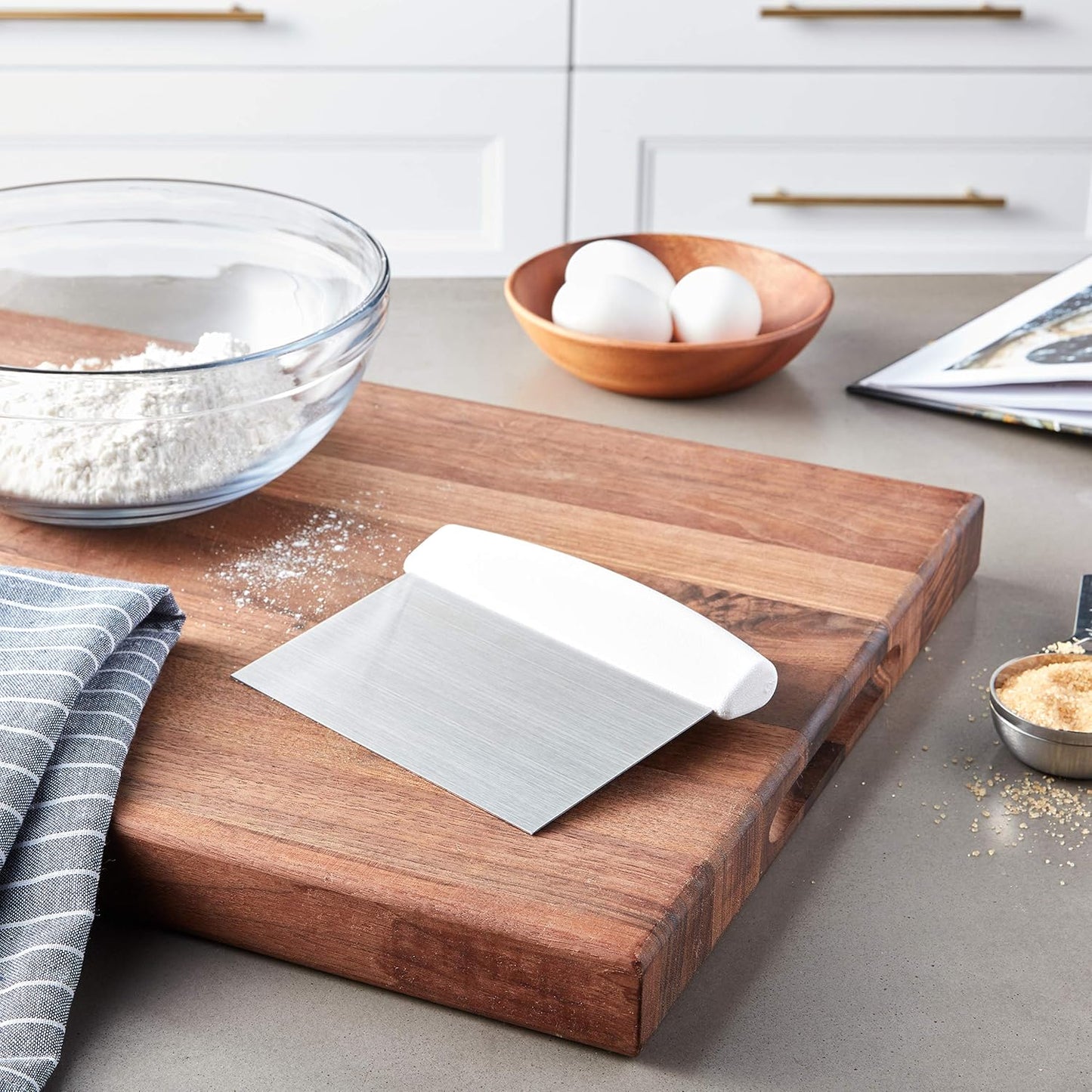 Mercer Culinary Millennia Bench Scraper, 5 7/8 Inch x 3 1/2 Inch Blade, White Handle