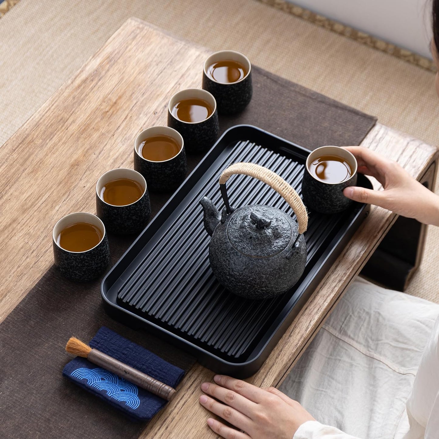TEANAGOO Japanese Tea Set, Chinese Tea Sets, Porcelain Japanese Tea Cups, Chinese Gongfu Tea Set, Asian Tea Set for Adults, Japanese Teapot Set, 1 Teapot (700ml/25oz) + 6 Tea Cups(205ml/7.2oz), U1