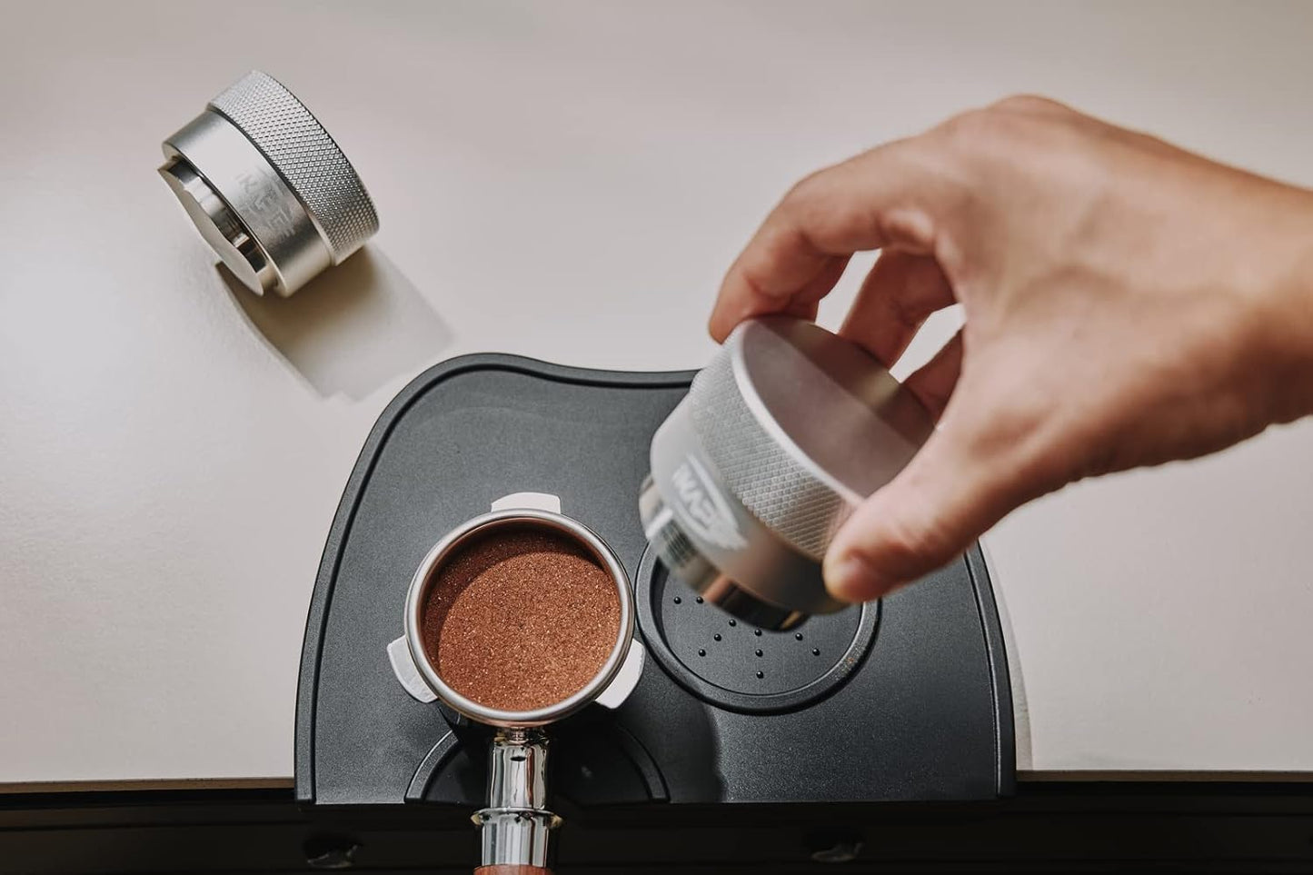 IKAPE Coffee Products, 58MM Coffee Distributor, Gravity Adaptive Espresso Distributor Fits All 58.35MM Espresso Portafilter, Compatible with 58.35MM Rancilio Bottomless Portafilter (Silver)