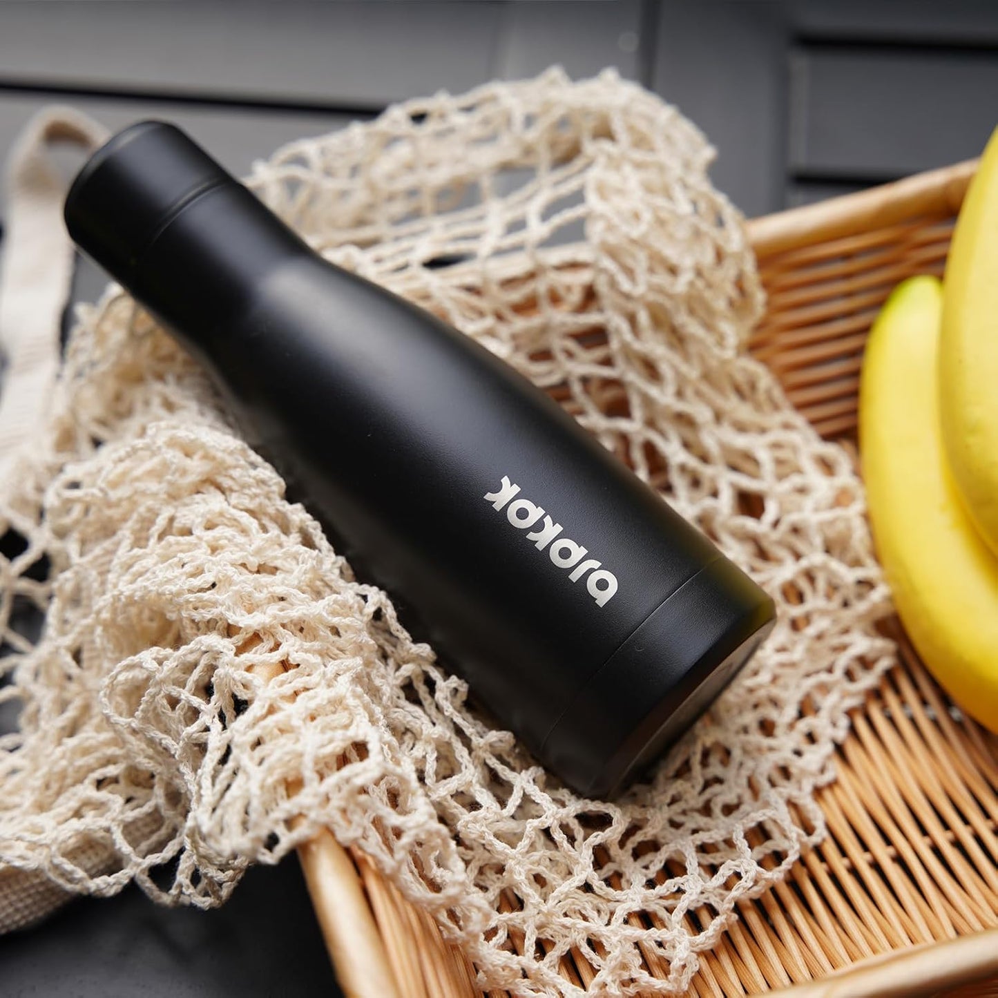 BJPKPK 25oz Insulated Water Bottle Double Wall Vacuum Insulated Stainless Steel Water Bottles for Spots Keep Cold and Hot,Midnight Black