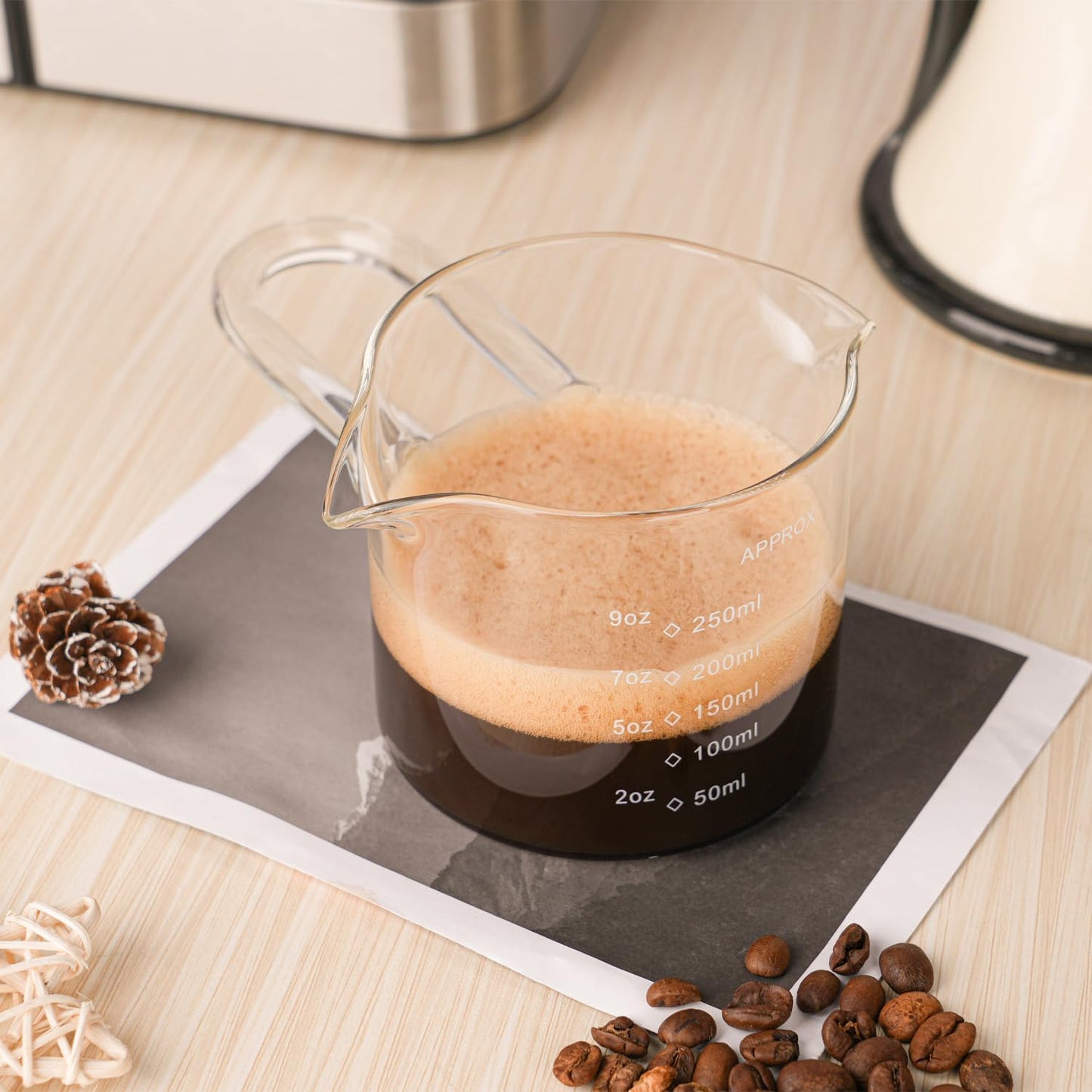 BCnmviku 250ML/8.5OZ Espresso Glass Measuring Cup Triple Pitcher Milk Cup Espresso Cups with U-shape Handle Espresso Shot Glass with V-Shaped Mouth Clear Accessories Milk Frothing Pitcher (1)