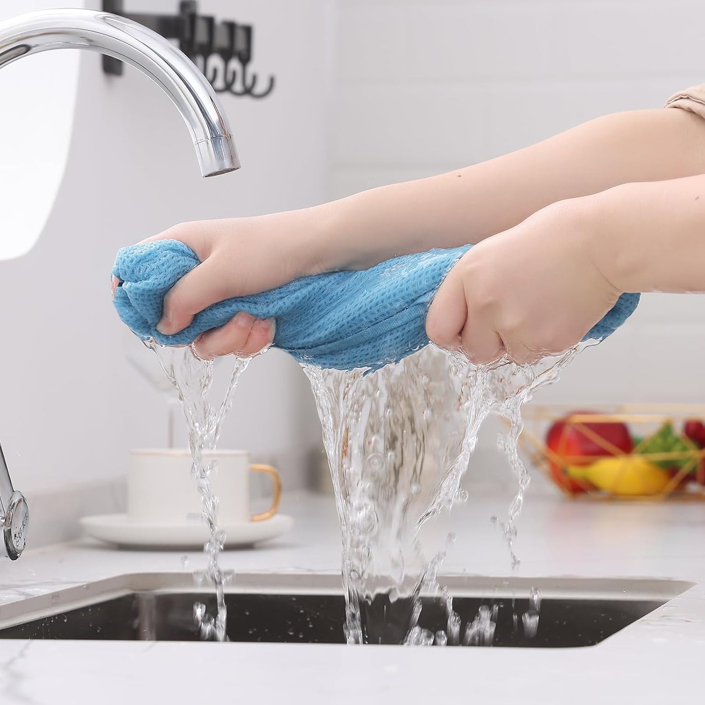 Kitinjoy 100% Cotton Waffle Weave Kitchen Towels (13 X 28 Inches, Sky Blue), 6-Pack Super Soft and Absorbent Dish Towels for Drying Dishes, Kitchen Hand Towels