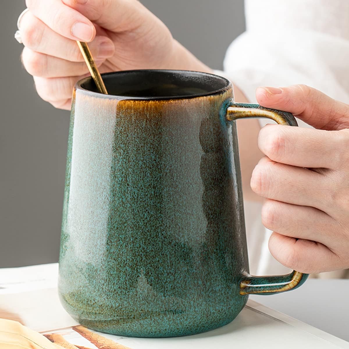 Large Ceramic Coffee Mug, 24 oz Big Tea Cup with Large Handle, Vintage Coffee Cup for Office and Home, Dishwasher and Microwave Safe, Green