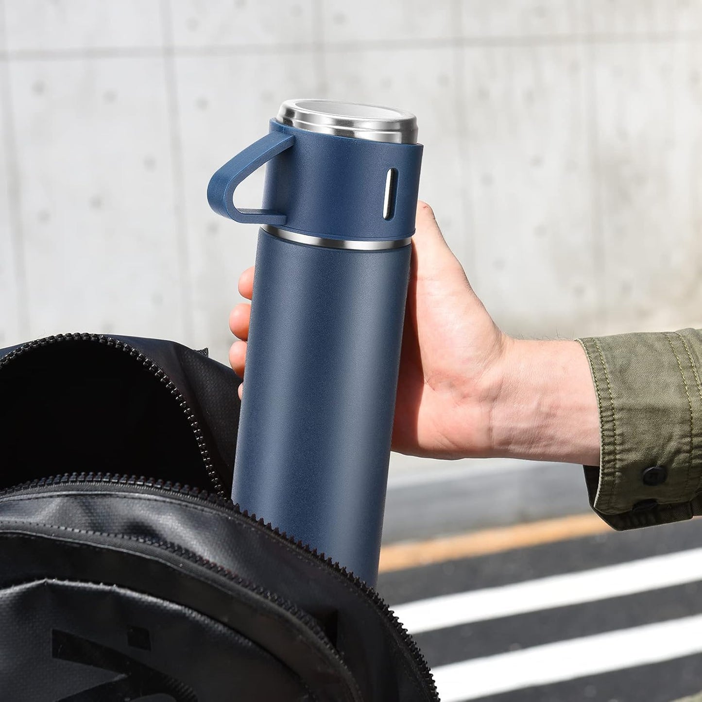 Stainless Steel Thermo 500ml/16.9oz Vacuum Insulated Bottle with Cup for Coffee Hot drink and Cold drink water flask.(Blue,Single)
