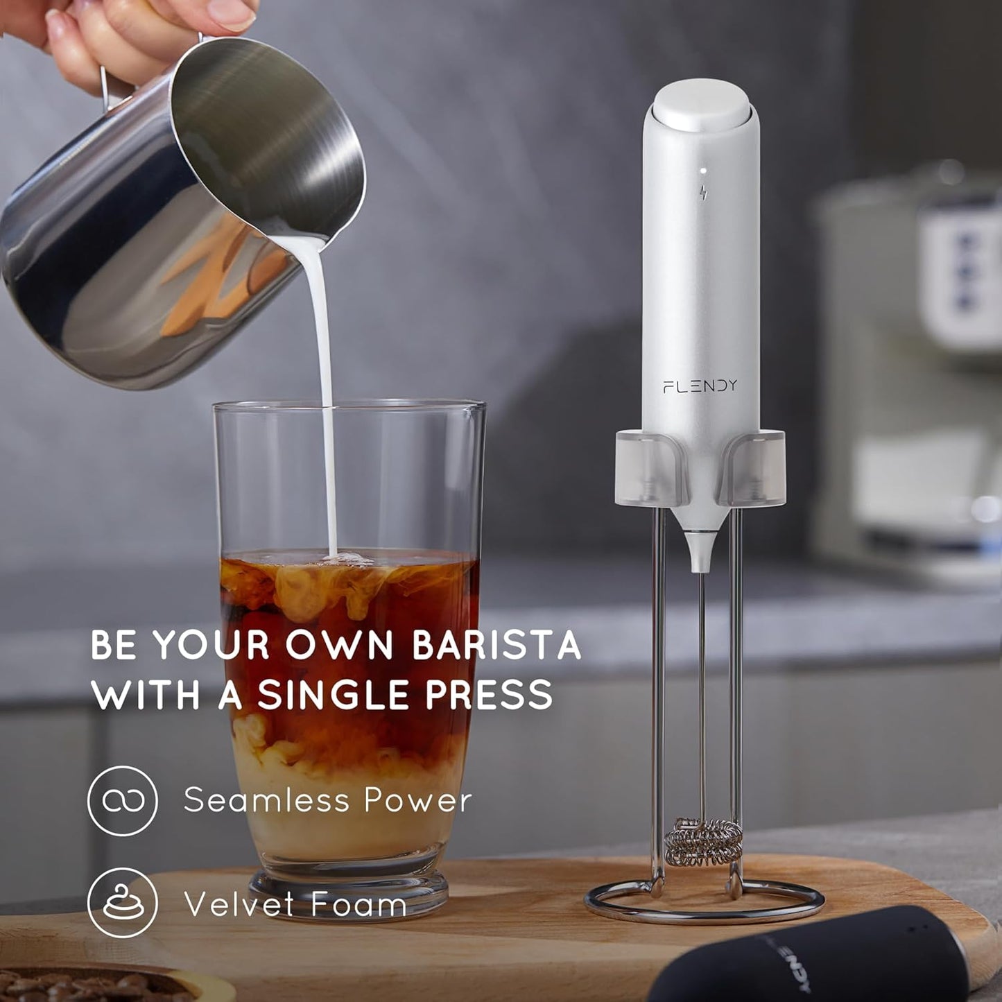 Rechargeable Milk Frother Handheld With USB-C Charging Stand, Electric Drink Mixer, Mini Whisk for Coffee, Matcha, etc