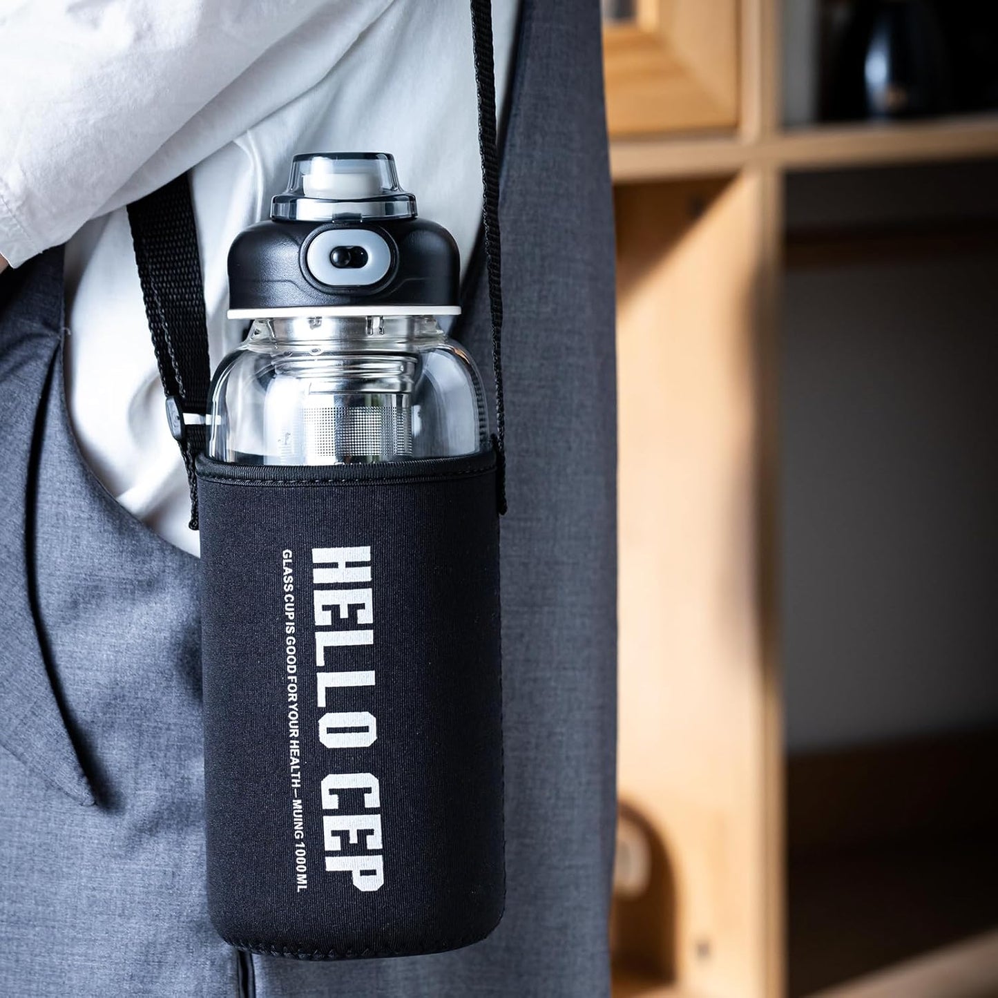 34oz tea bottle with infuser - Large Capacity Glass Water Bottle, With Time Mark, Stainless Steel Tea Strainer,Sleeve, BPA Free,For hot or cold drinks, coffee, tea and water