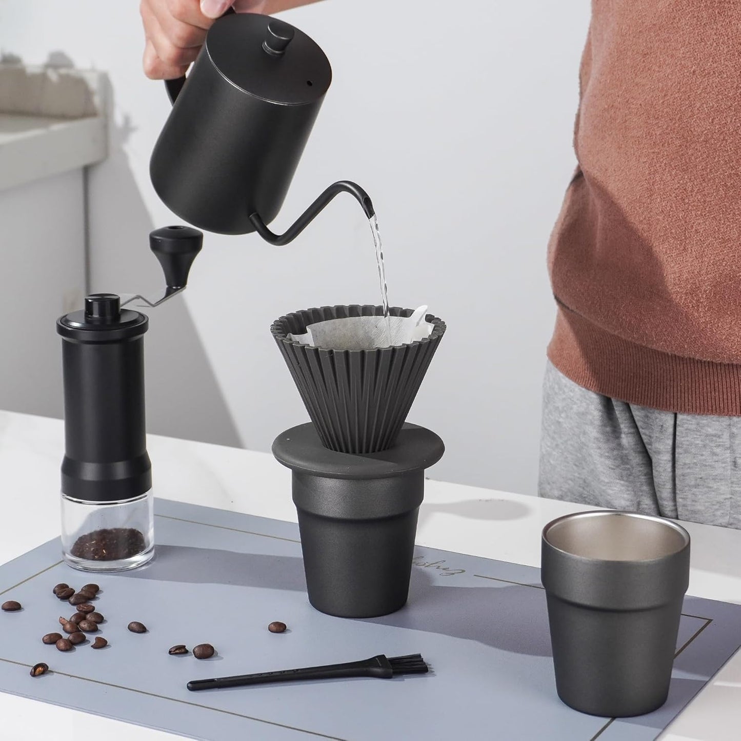 Travel Pour Over Cofiee Kit, Hand Drip Coffee Maker Set, All in One Camping Coffee Maker Kit, Pour Over Coffee Set, Ideal for Anniversary Birthday Gift