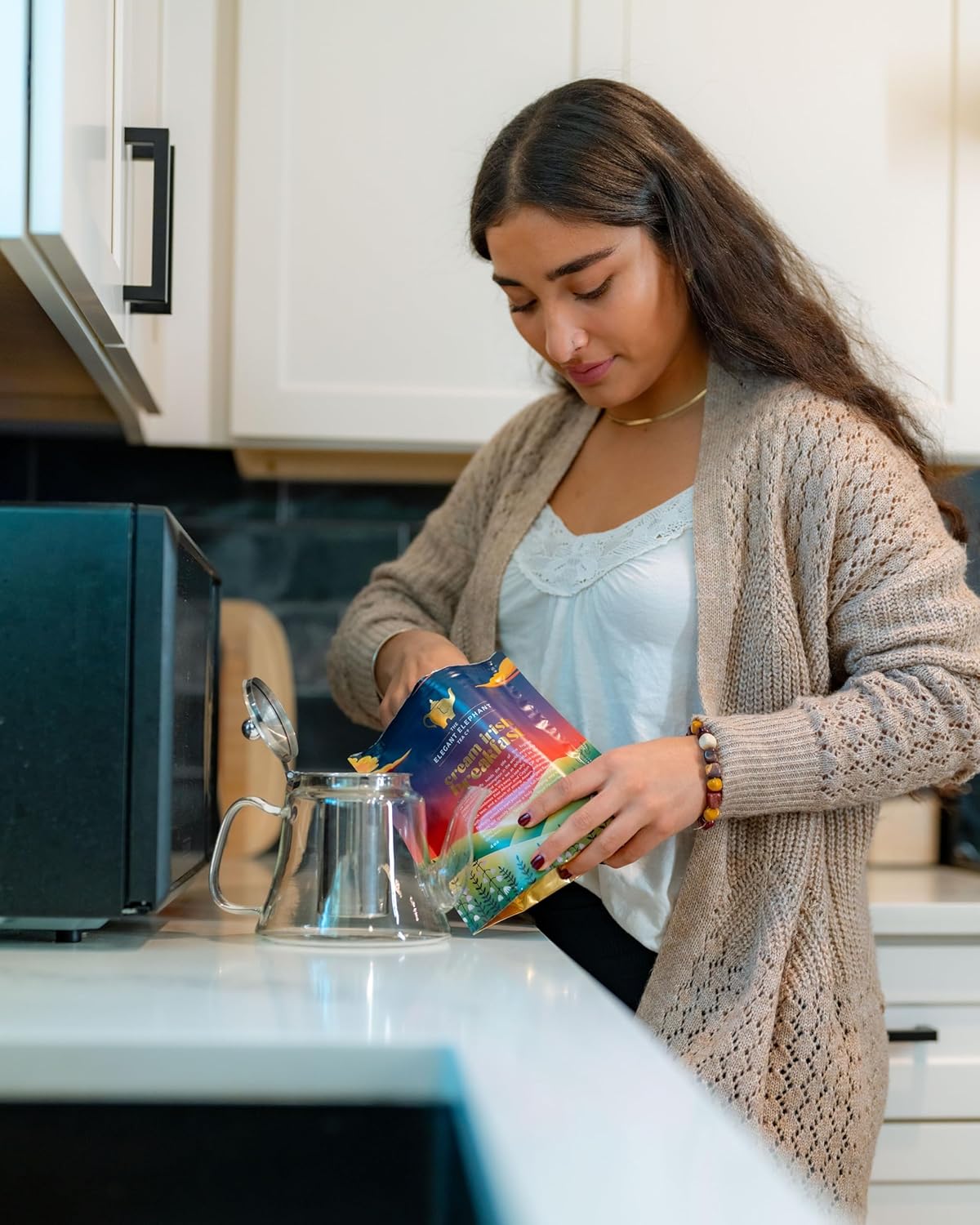 Cream Irish Breakfast Tea, Loose Leaf Black Tea – Irish Classic with Caramel & Strong Assam – Robust, Full-Bodied – Drink Hot or Iced – 4 oz Resealable Bag (Makes 50 Cups) – The Elegant Elephant